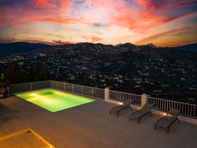 4 soverom Villa til salgs i Cómpeta med svømmebasseng garasje - € 650 000 (Ref: 9624201)