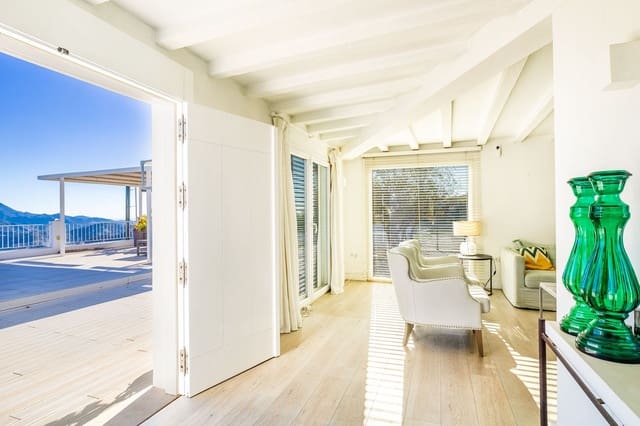 4 slaapkamer Villa te koop in Cómpeta met zwembad garage - € 650.000 (Ref: 9624201)