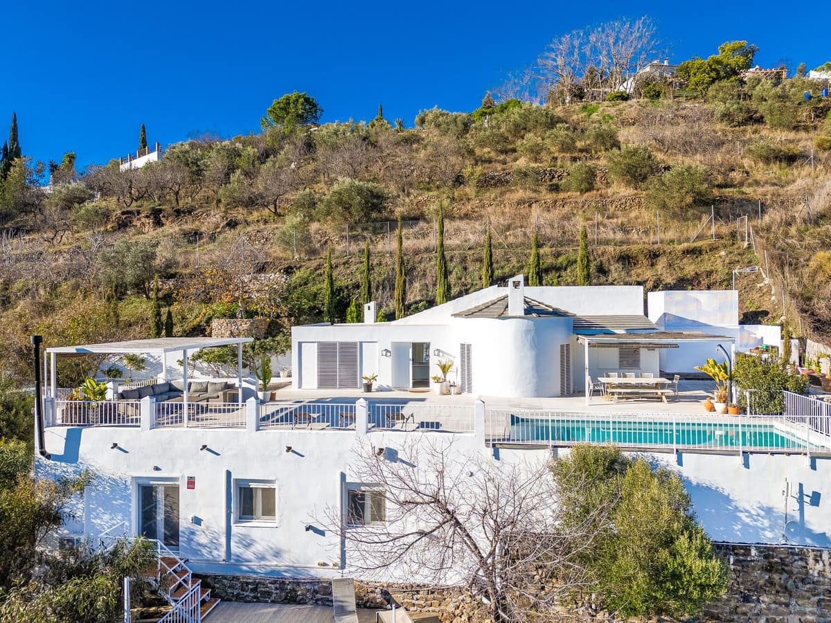 4 slaapkamer Villa te koop in Competa met zwembad garage - € 650.000 (Ref: 9624201)