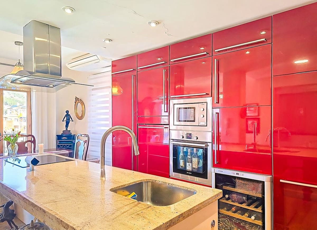 3 slaapkamer Villa te koop in Almunecar met zwembad garage - € 849.000 (Ref: 9624202)