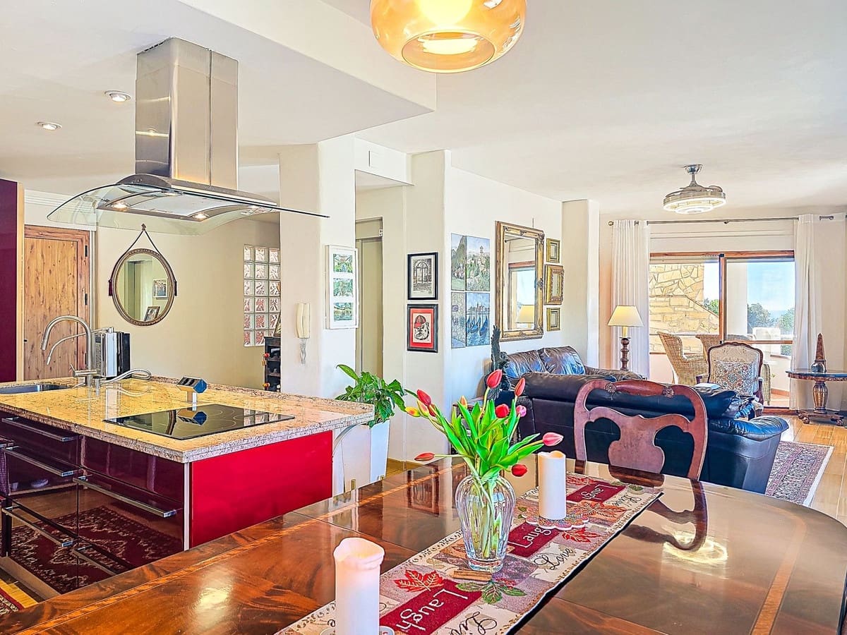 3 slaapkamer Villa te koop in Almunecar met zwembad garage - € 849.000 (Ref: 9624202)