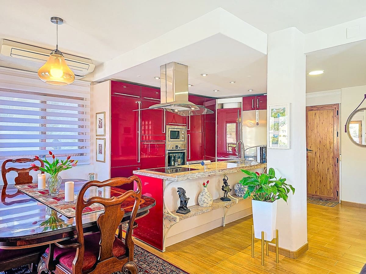 3 slaapkamer Villa te koop in Almunecar met zwembad garage - € 849.000 (Ref: 9624202)