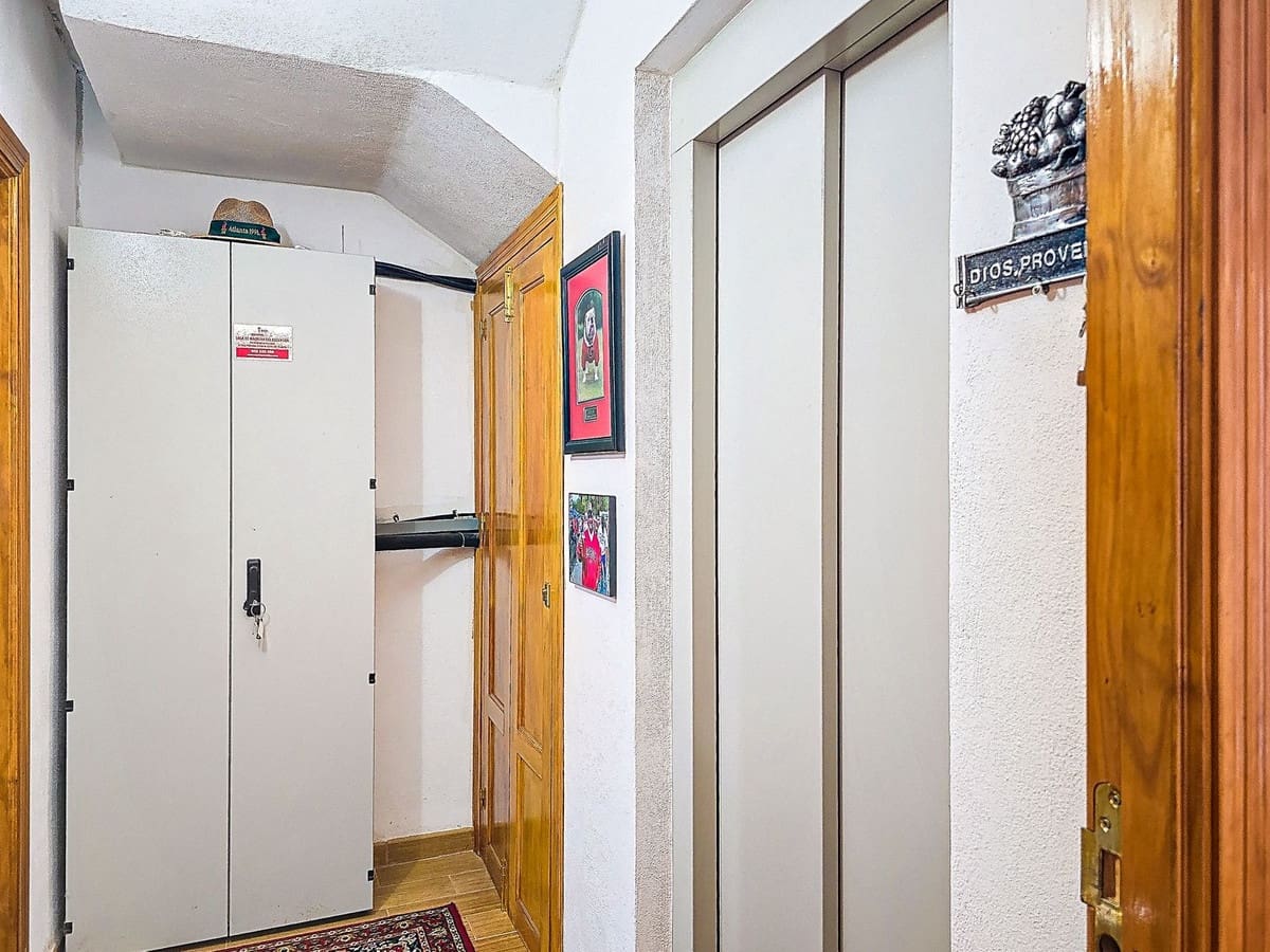 3 bedroom Villa for sale in Almunecar with pool garage - € 849,000 (Ref: 9624202)