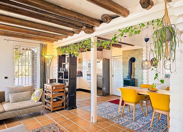 4 Zimmer Villa zu verkaufen in Canillas de Albaida mit Pool Garage - 330.000 € (Ref: 9627187)