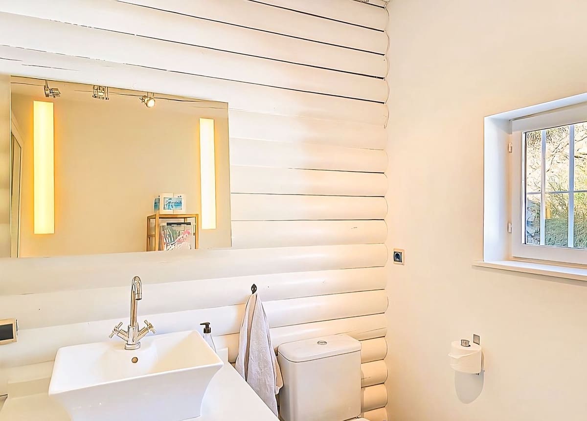 4 sypialnia Willa na sprzedaż w Canillas de Albaida z basenem garażem - 330 000 € (Ref: 9627187)