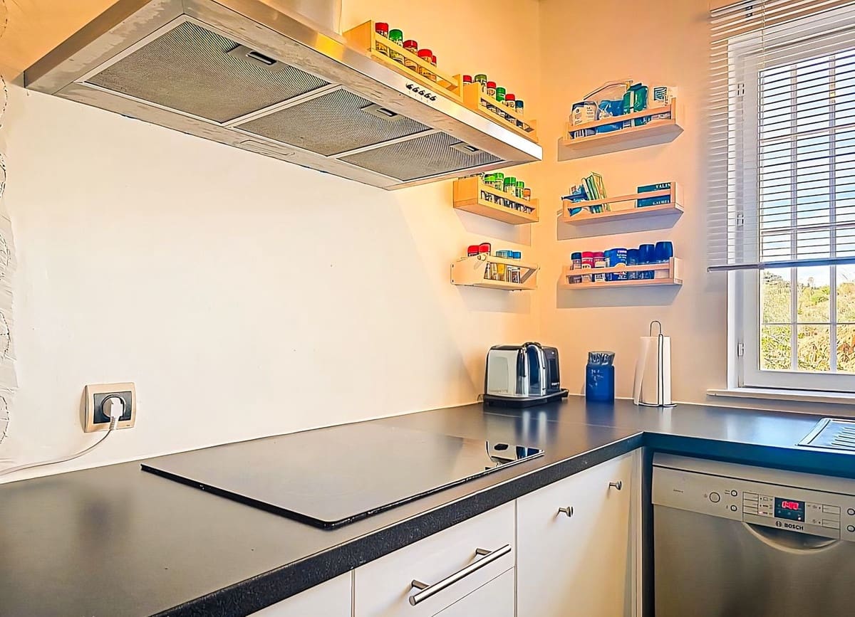 4 sypialnia Willa na sprzedaż w Canillas de Albaida z basenem garażem - 330 000 € (Ref: 9627187)