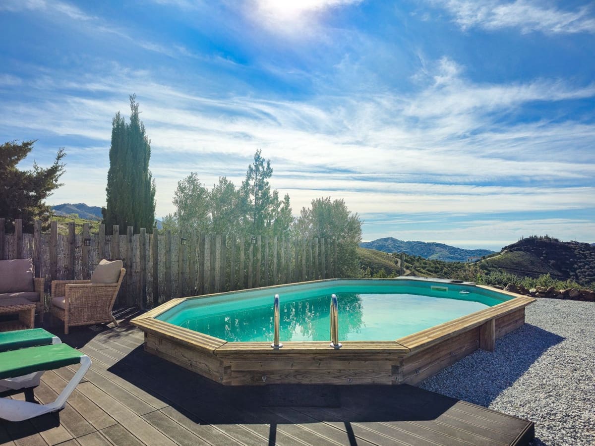 4 bedroom Villa for sale in Canillas de Albaida with pool garage - € 330,000 (Ref: 9627187)