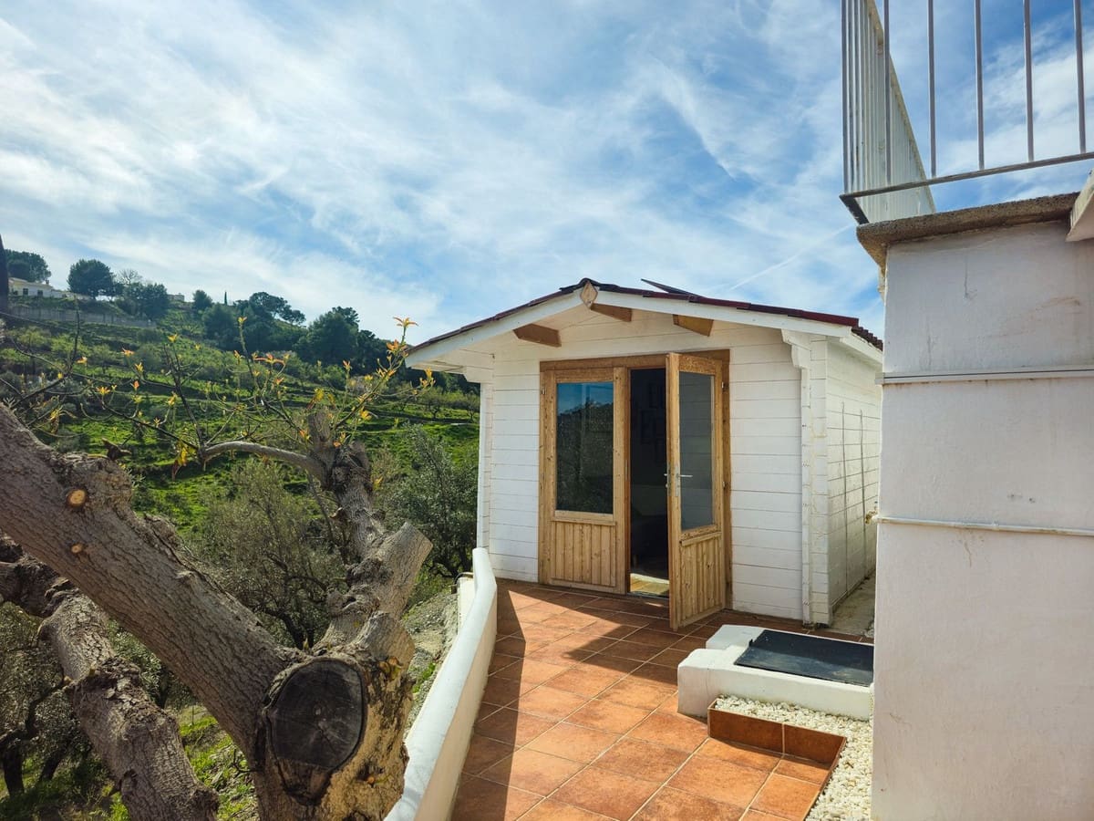 3 makuuhuone Huvila myytävänä paikassa Competa mukana uima-altaan 
autotalli - 485 000 € (Ref: 9629505)