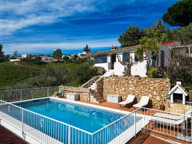 3 bedroom Villa for sale in Cómpeta with pool garage - € 485,000 (Ref: 9629505)