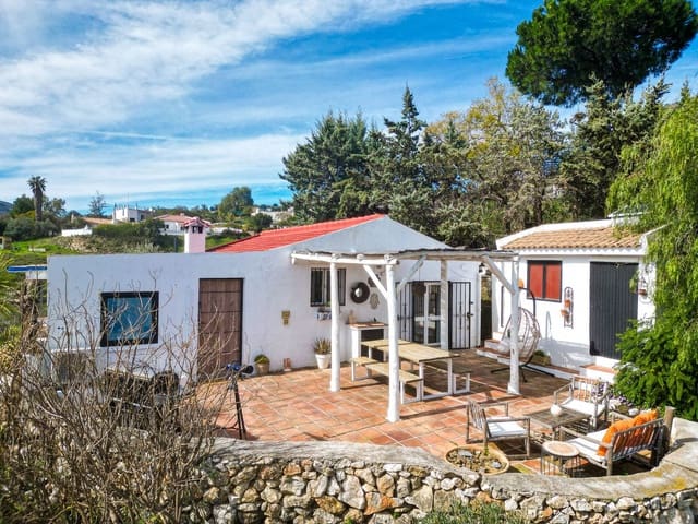 3 bedroom Villa for sale in Cómpeta with pool garage - € 485,000 (Ref: 9629505)