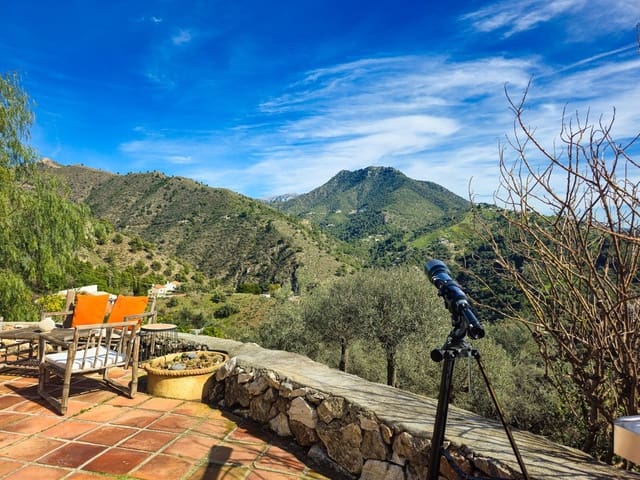 3 bedroom Villa for sale in Cómpeta with pool garage - € 485,000 (Ref: 9629505)