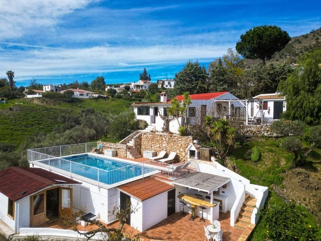 3 bedroom Villa for sale in Cómpeta with pool garage - € 485,000 (Ref: 9629505)