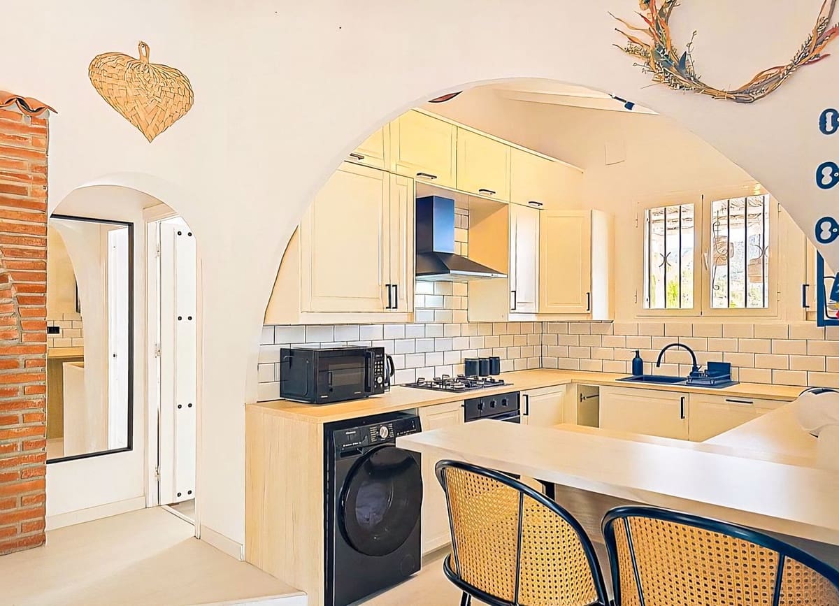 3 soverom Villa til salgs i Competa med svømmebasseng garasje - € 485 000 (Ref: 9629505)