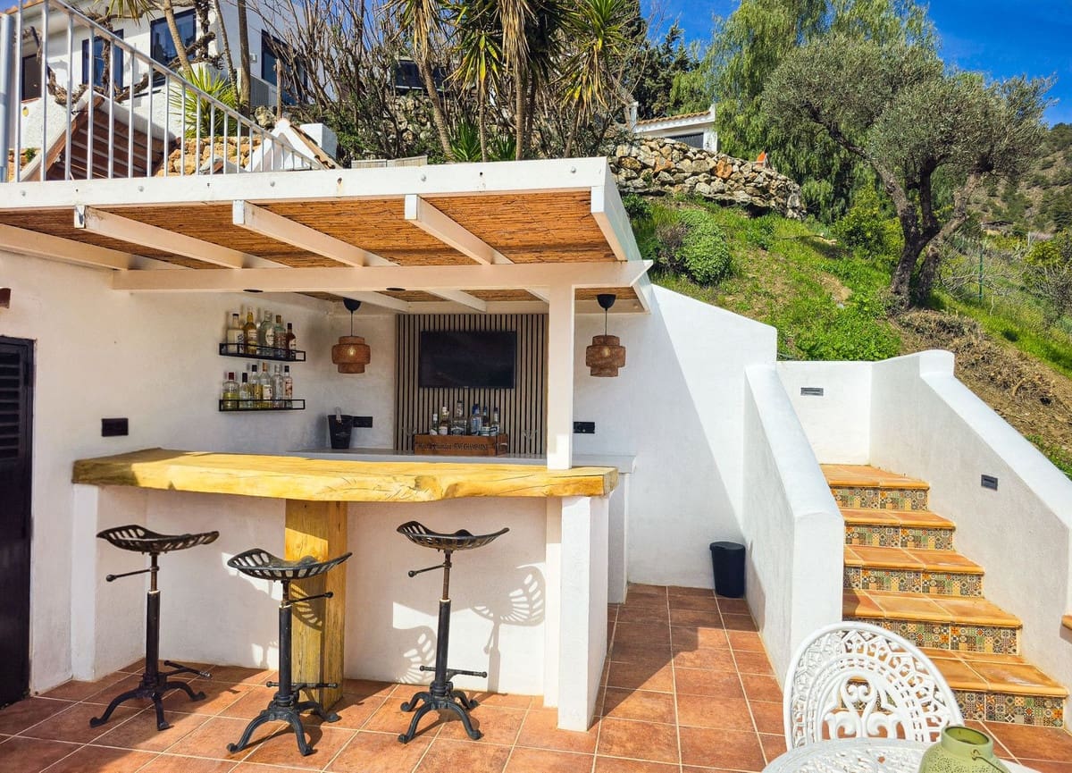 3 soverom Villa til salgs i Competa med svømmebasseng garasje - € 485 000 (Ref: 9629505)