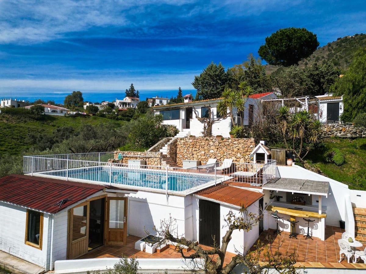 3 soverom Villa til salgs i Competa med svømmebasseng garasje - € 485 000 (Ref: 9629505)