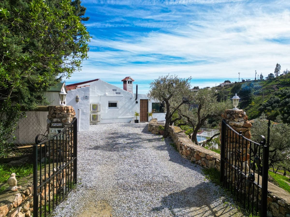 3 soverom Villa til salgs i Competa med svømmebasseng garasje - € 485 000 (Ref: 9629505)