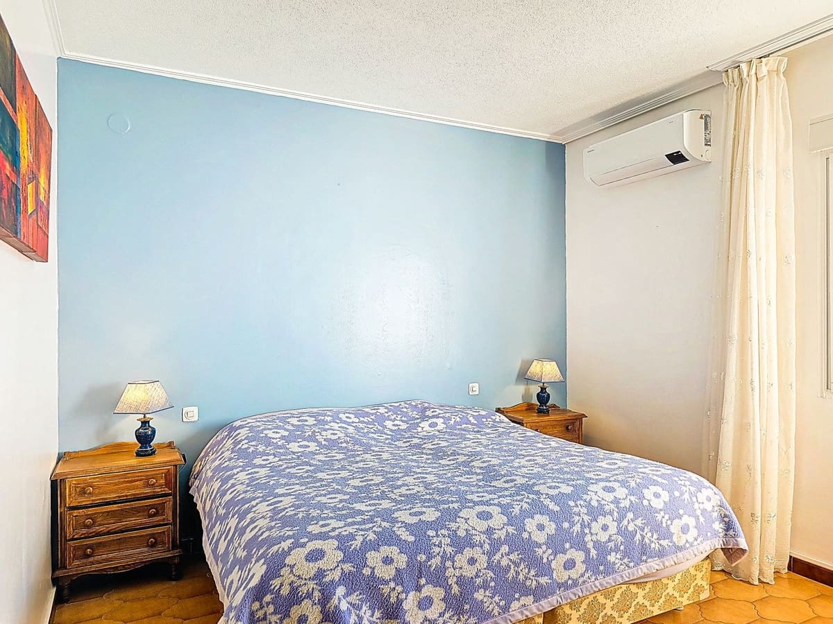 4 bedroom Villa for sale in Salobrena with pool garage - € 575,000 (Ref: 9629506)