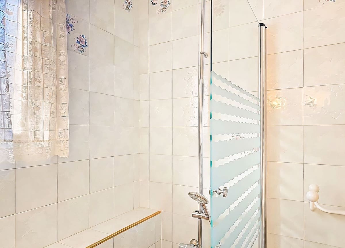 4 sovrum Villa till salu i Salobrena med pool garage - 575 000 € (Ref: 9629506)