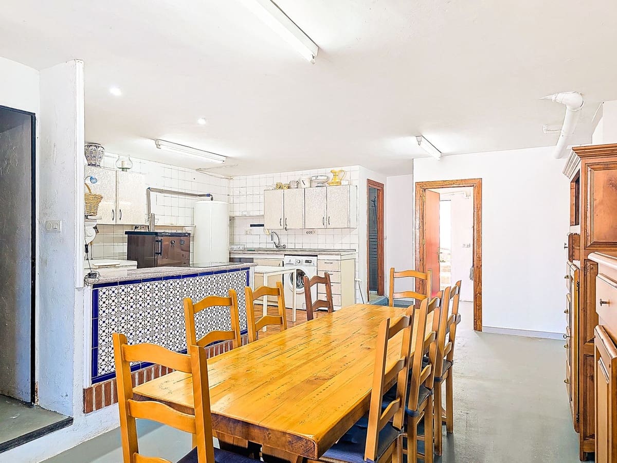 4 sovrum Villa till salu i Salobrena med pool garage - 575 000 € (Ref: 9629506)