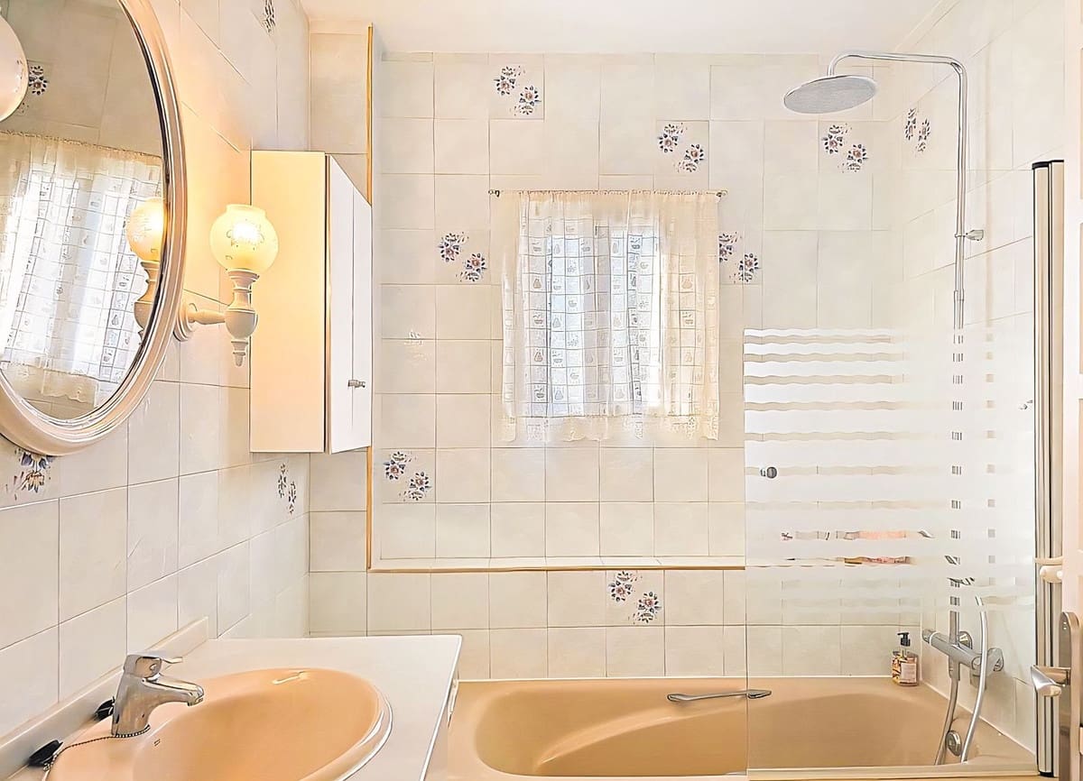 4 soveværelse Villa til salg i Salobrena med swimmingpool garage - € 575.000 (Ref: 9629506)