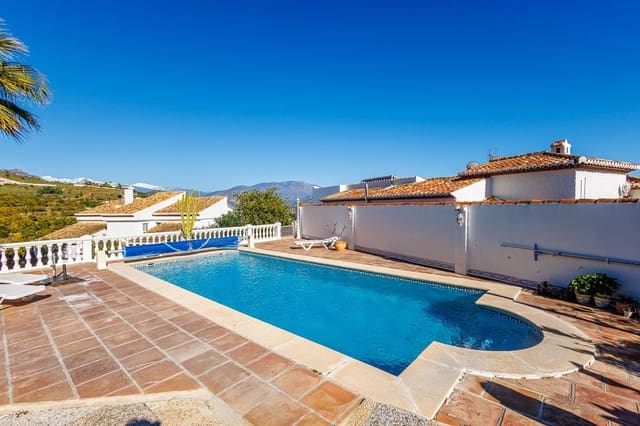 4 sovrum Villa till salu i Salobreña med pool garage - 575 000 € (Ref: 9629506)