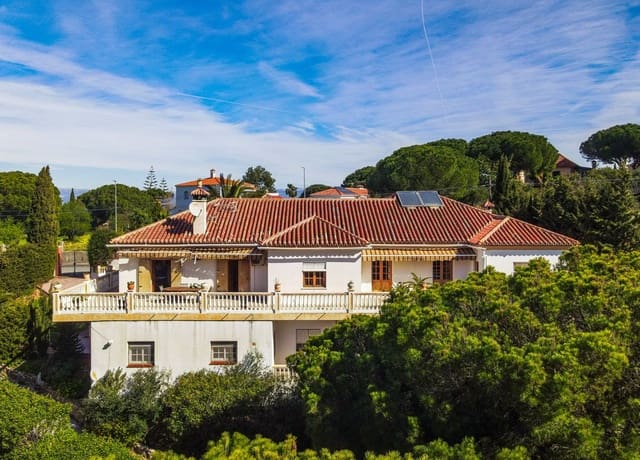 8 sypialnia Willa na sprzedaż w Alhaurín de la Torre z basenem garażem - 749 000 € (Ref: 9640425)