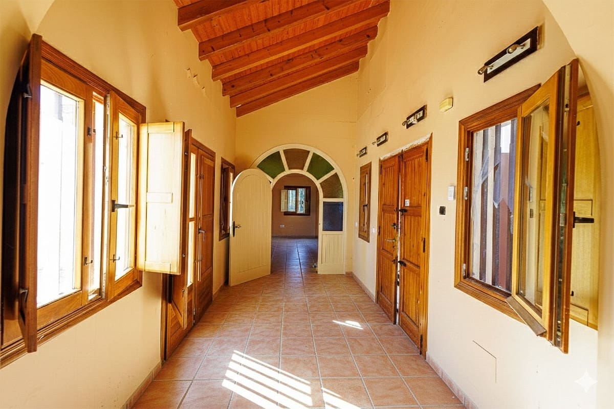 3 soveværelse Villa til salg i Vinuela med swimmingpool garage - € 190.000 (Ref: 9643488)