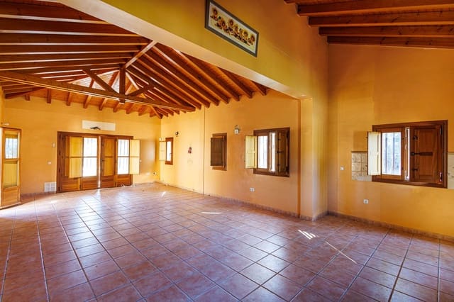 3 slaapkamer Villa te koop in Viñuela met zwembad garage - € 190.000 (Ref: 9643488)