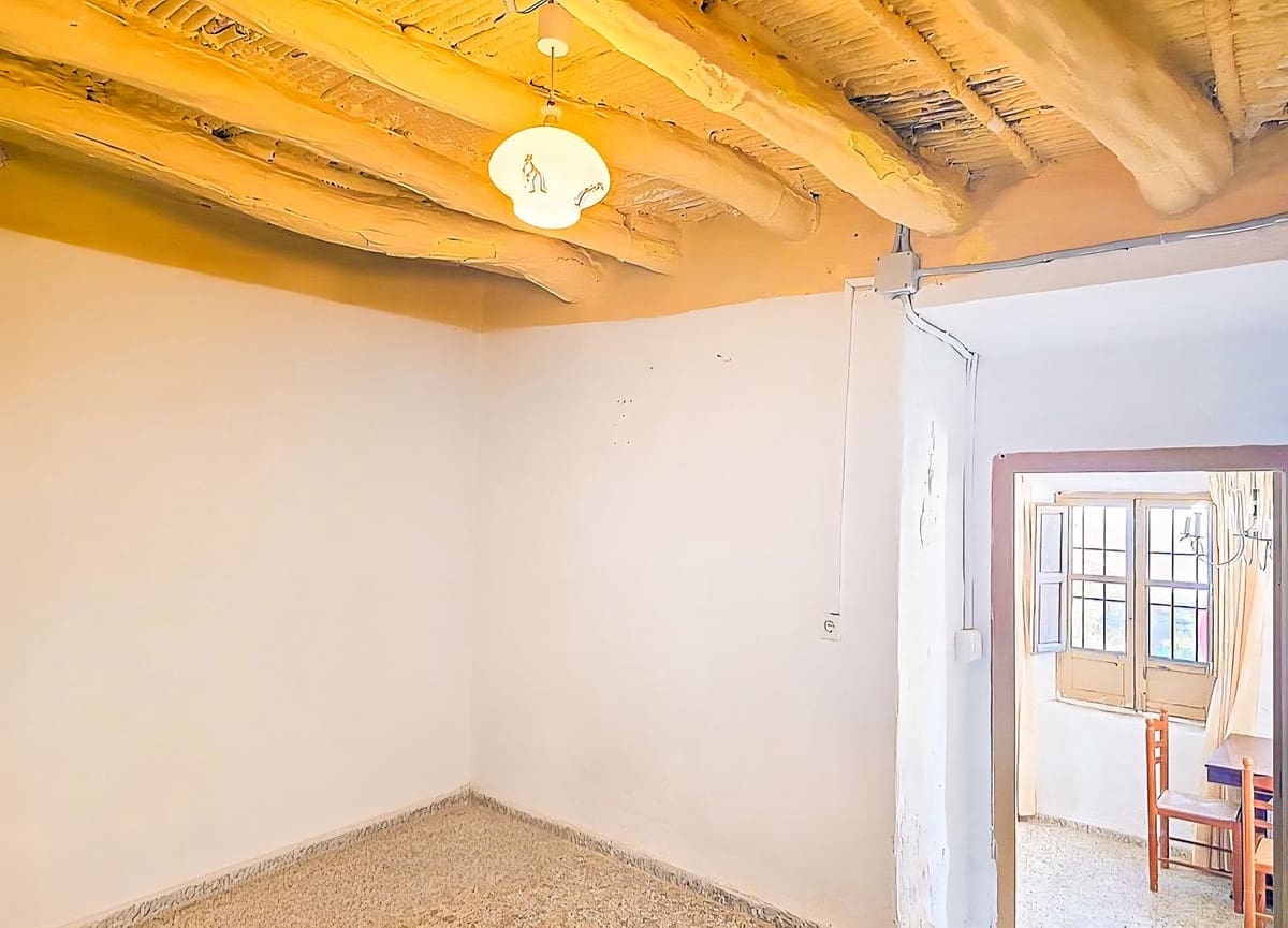 4 camera da letto Finca/Casa di Campagna in vendita in Rubite con garage - 95.000 € (Rif: 9651052)
