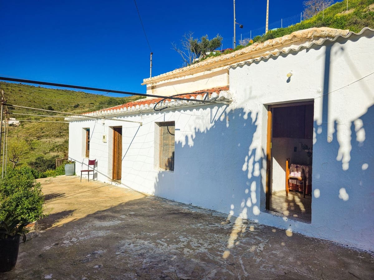 4 camera da letto Finca/Casa di Campagna in vendita in Rubite con garage - 95.000 € (Rif: 9651052)