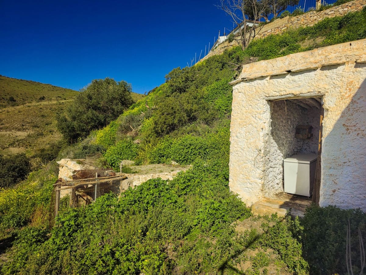 4 camera da letto Finca/Casa di Campagna in vendita in Rubite con garage - 95.000 € (Rif: 9651052)