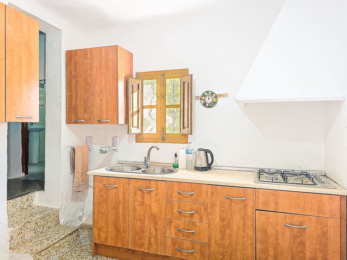 4 bedroom Finca/Country House for sale in Rubite with garage - € 95,000 (Ref: 9651052)