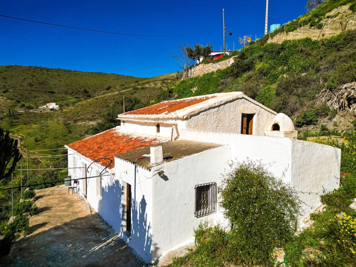 4 bedroom Finca/Country House for sale in Rubite with garage - € 95,000 (Ref: 9651052)