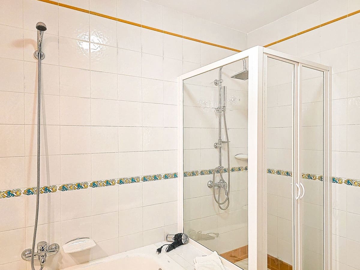 10 bedroom Hotel for sale in Almogia with pool garage - € 2,400,000 (Ref: 9656707)