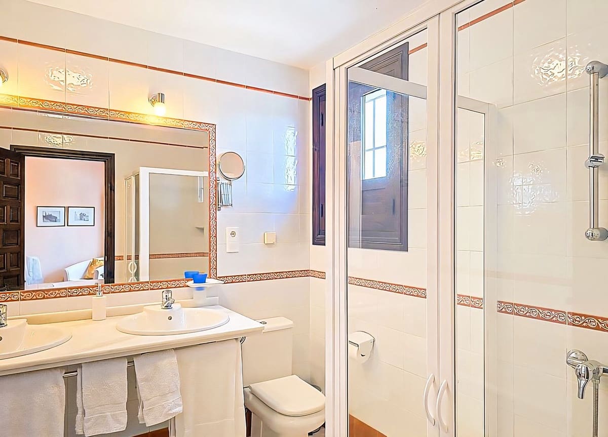 10 bedroom Hotel for sale in Almogia with pool garage - € 2,400,000 (Ref: 9656707)