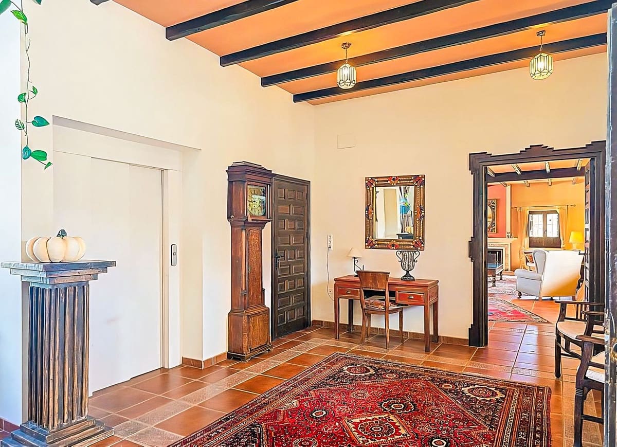 10 bedroom Hotel for sale in Almogia with pool garage - € 2,400,000 (Ref: 9656707)