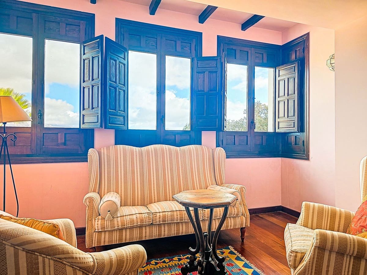 10 bedroom Hotel for sale in Almogia with pool garage - € 2,400,000 (Ref: 9656707)