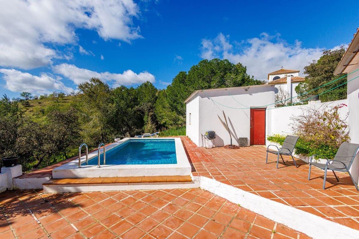 10 bedroom Hotel for sale in Almogia with pool garage - € 2,400,000 (Ref: 9656707)