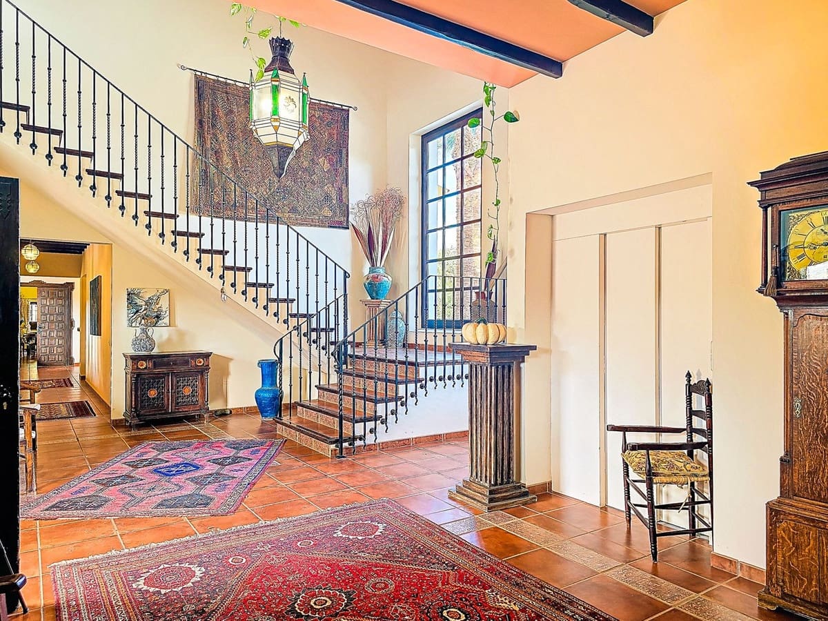 10 bedroom Hotel for sale in Almogia with pool garage - € 2,400,000 (Ref: 9656707)