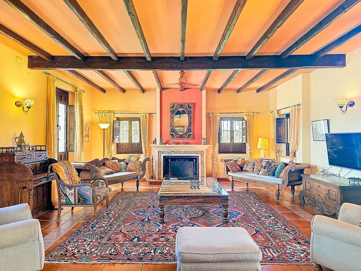 10 bedroom Hotel for sale in Almogia with pool garage - € 2,400,000 (Ref: 9656707)