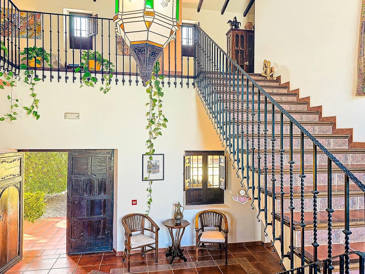 10 chambre Hôtel à vendre à Almogia avec piscine garage - 2 400 000 € (Ref: 9656707)