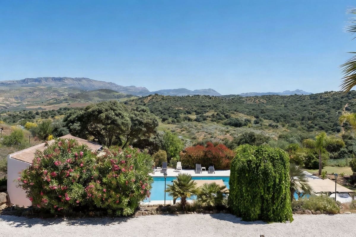 13 bedroom Finca/Country House for sale in Almogia with pool garage - € 2,200,000 (Ref: 9656707)