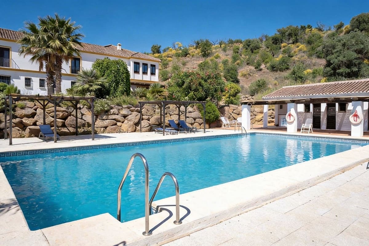 13 bedroom Finca/Country House for sale in Almogia with pool garage - € 2,200,000 (Ref: 9656707)
