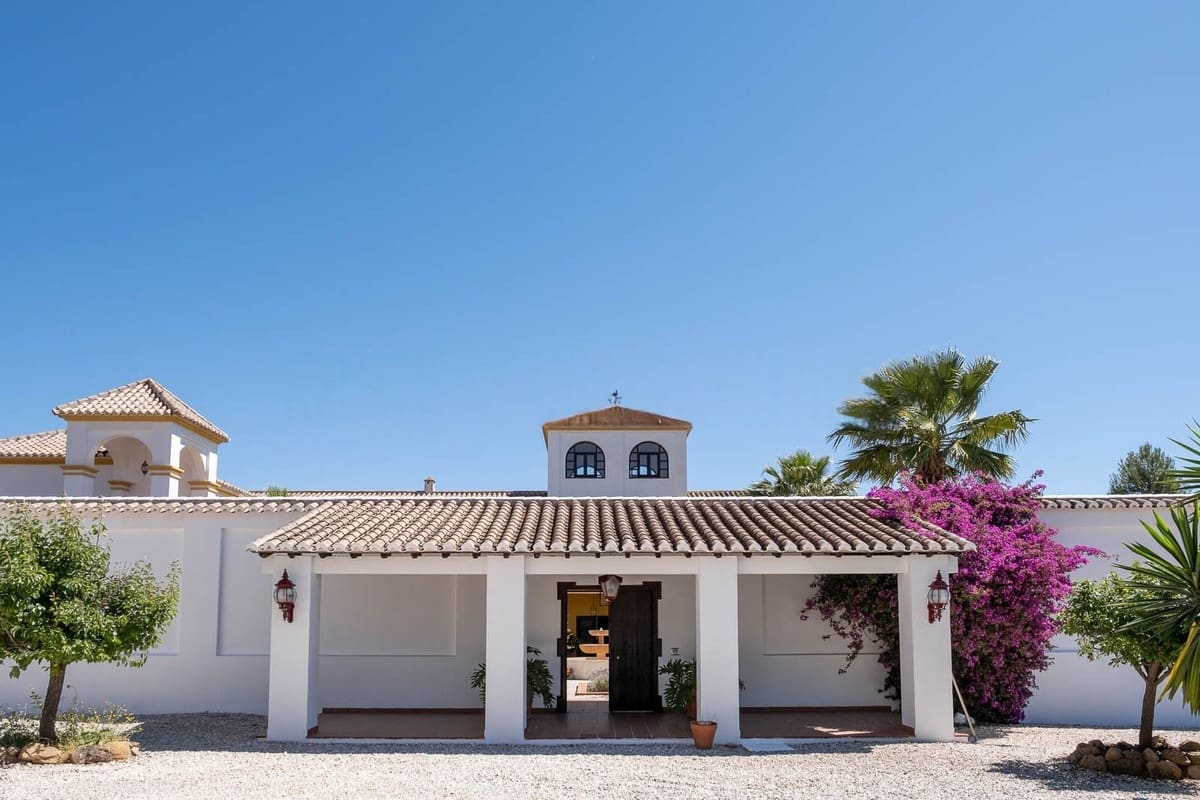 13 bedroom Finca/Country House for sale in Almogia with pool garage - € 2,200,000 (Ref: 9656707)