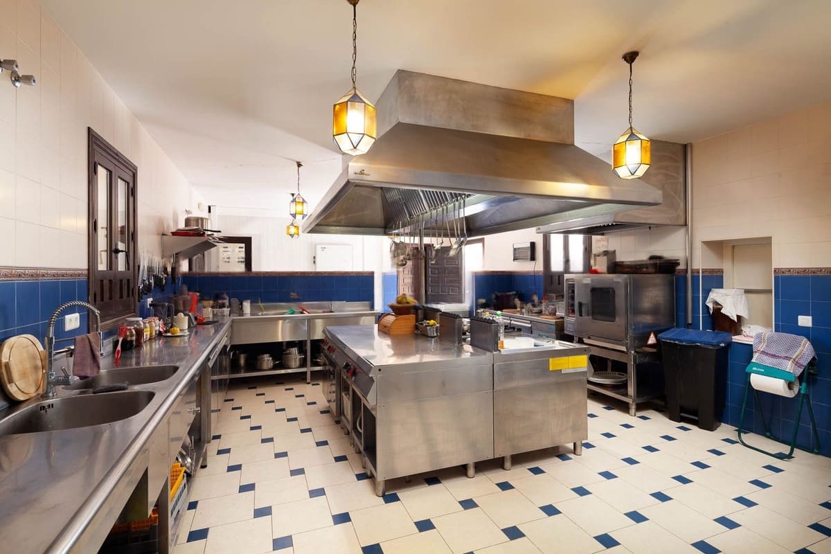 13 bedroom Finca/Country House for sale in Almogia with pool garage - € 2,200,000 (Ref: 9656707)