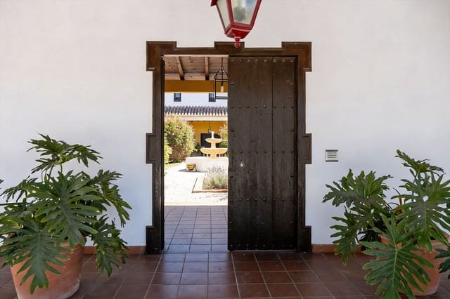 13 chambre Finca/Maison de Campagne à vendre à Almogía avec piscine garage - 2 200 000 € (Ref: 9656707)