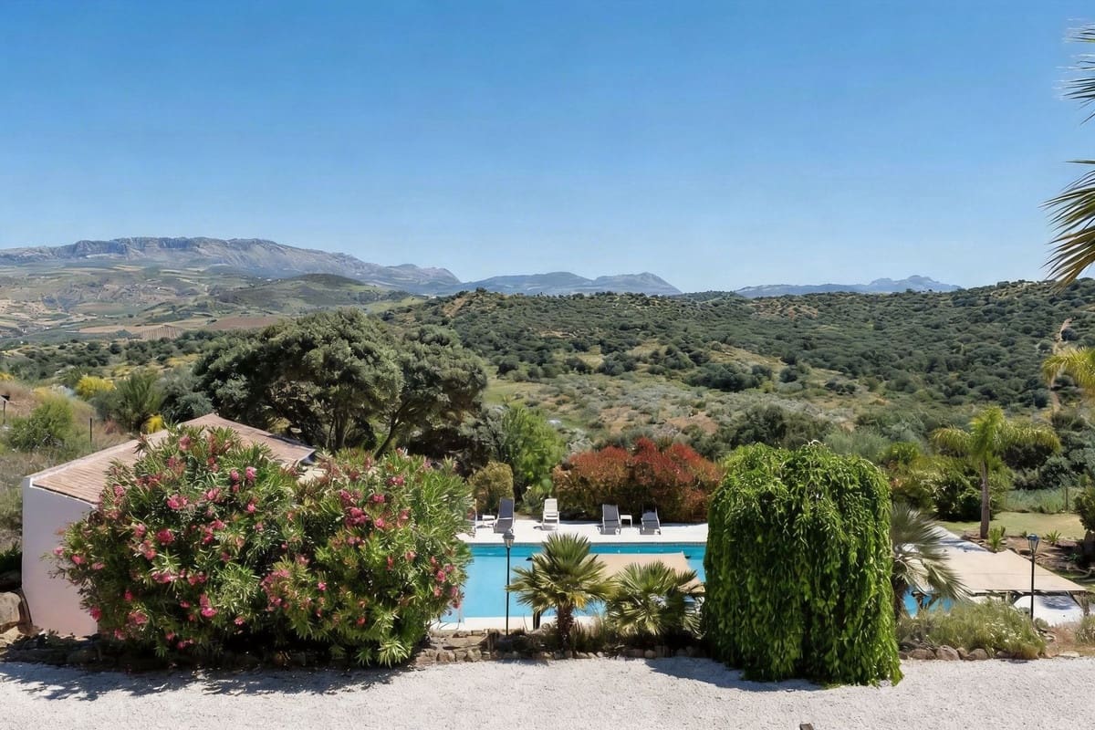 13 bedroom Finca/Country House for sale in Almogia with pool garage - € 2,200,000 (Ref: 9656707)