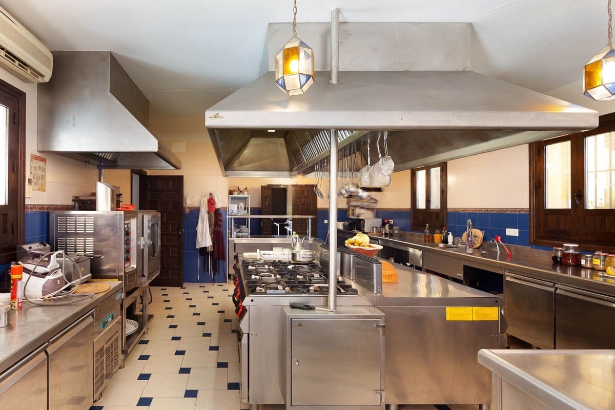 13 bedroom Finca/Country House for sale in Almogia with pool garage - € 2,200,000 (Ref: 9656707)