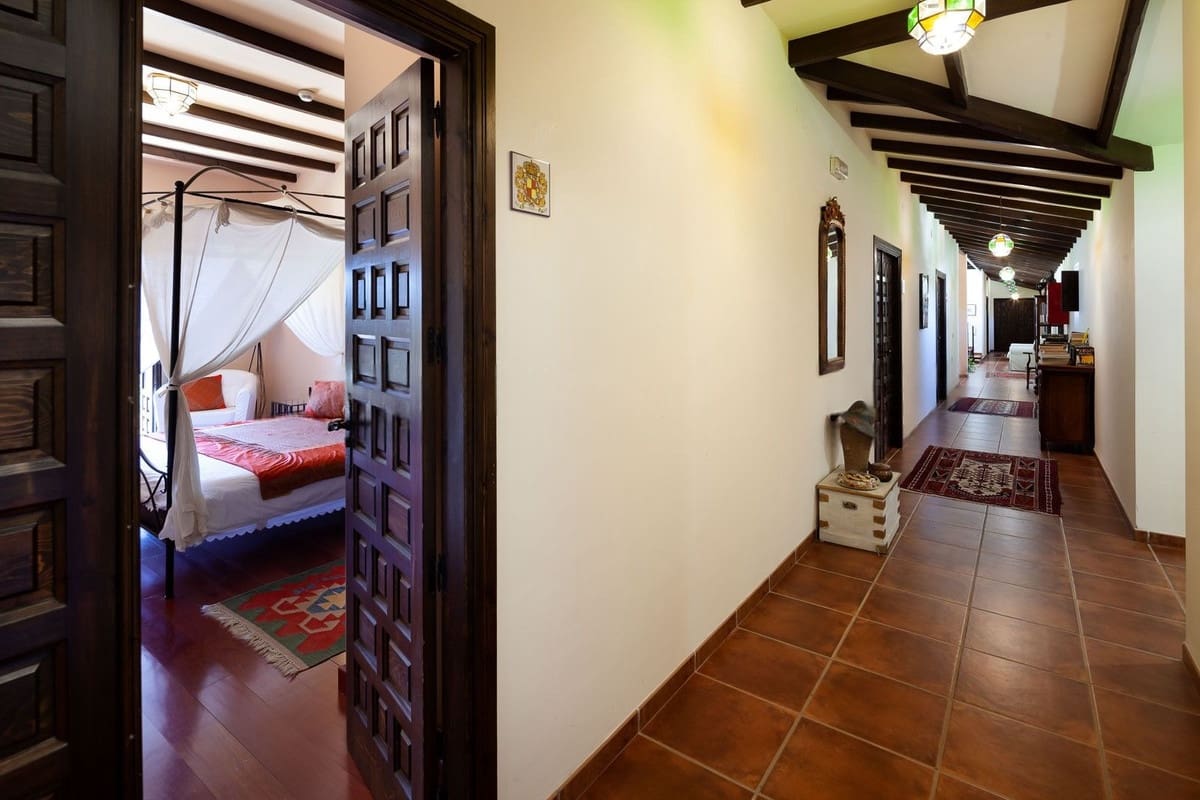 13 bedroom Finca/Country House for sale in Almogia with pool garage - € 2,200,000 (Ref: 9656707)