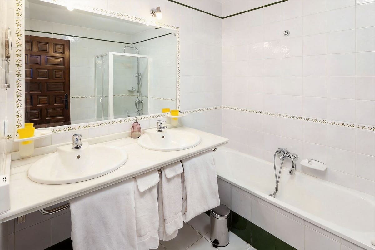 13 bedroom Finca/Country House for sale in Almogia with pool garage - € 2,200,000 (Ref: 9656707)